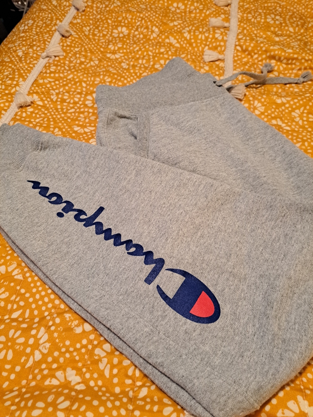 CHAMPION Women's Gray Script Logo Sweatpants,EUC